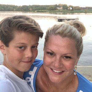 Meet your Posher, April